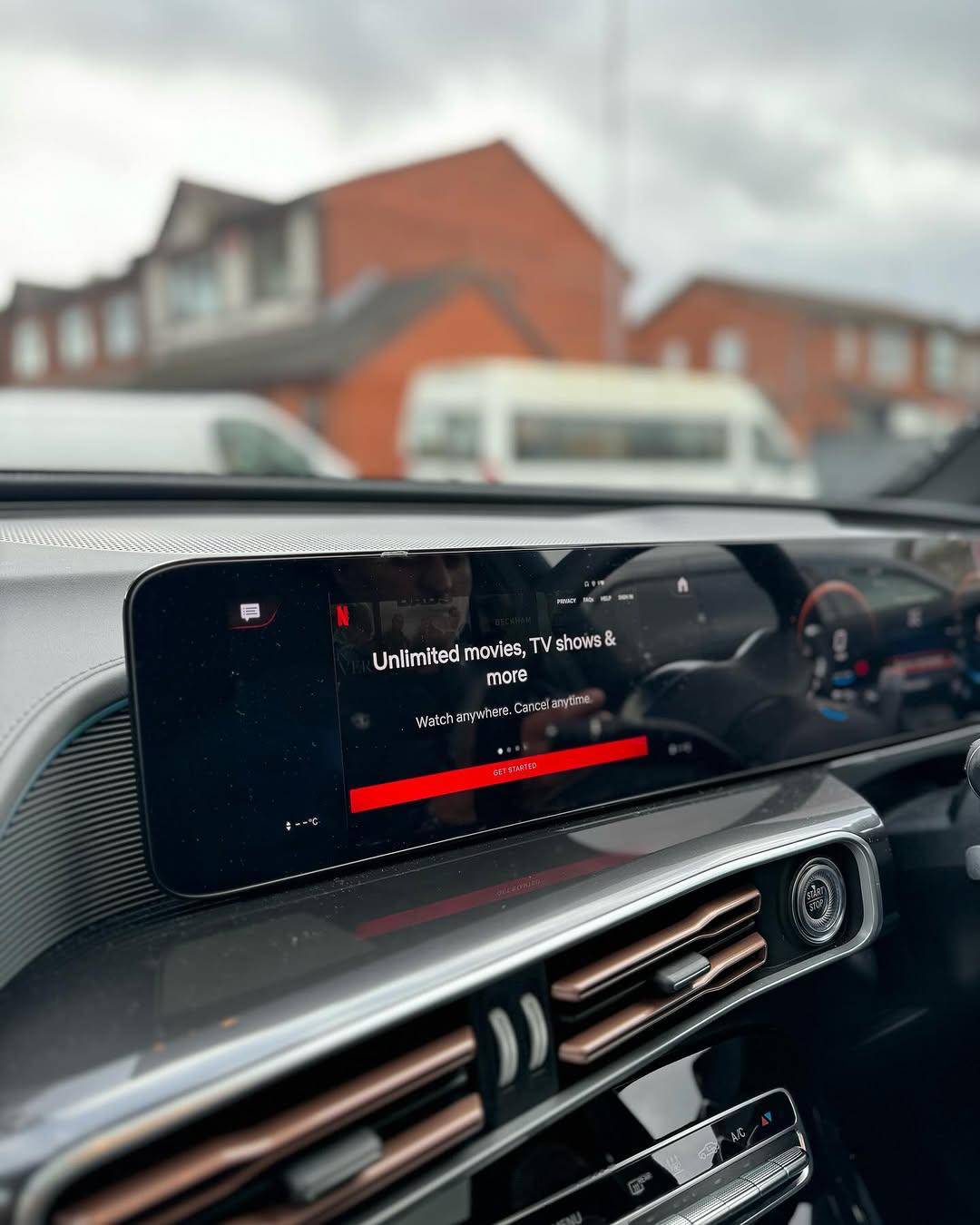 AI mediabox voor Mercedes