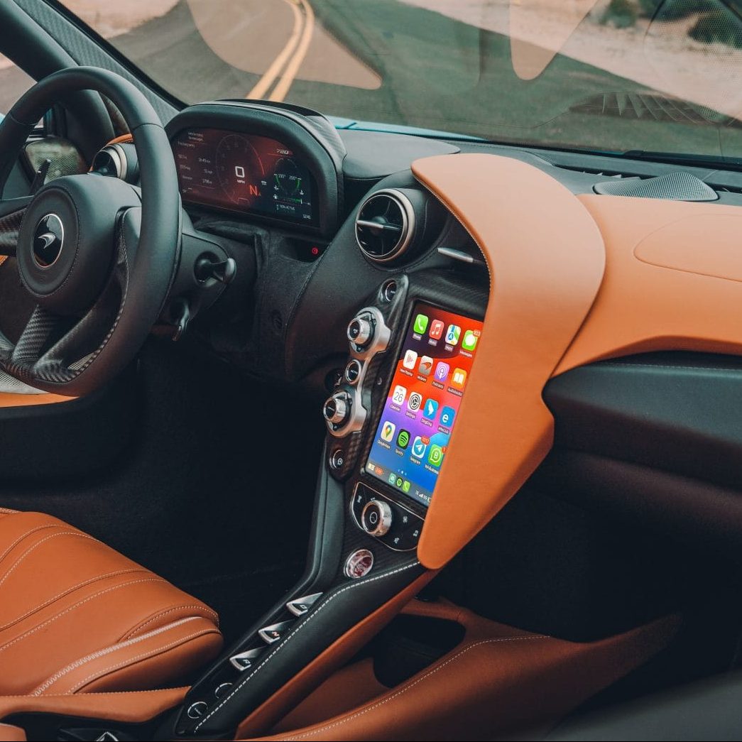Carplay/Android Auto-module voor McLaren